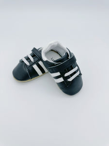 Sporty Black Baby Leather Flat Shoes