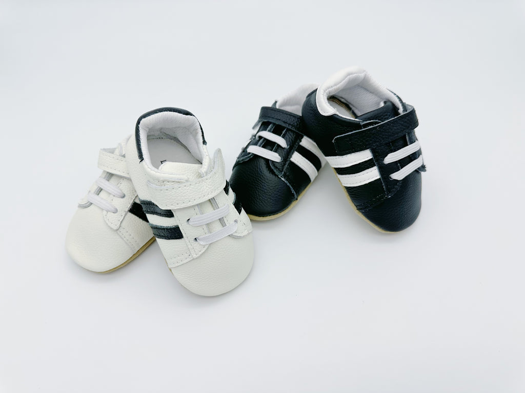 Sporty Black Baby Leather Flat Shoes