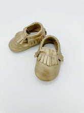Fringe Gold Baby Leather Flat Shoes