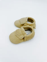 Fringe Beige Baby Leather Flat Shoes