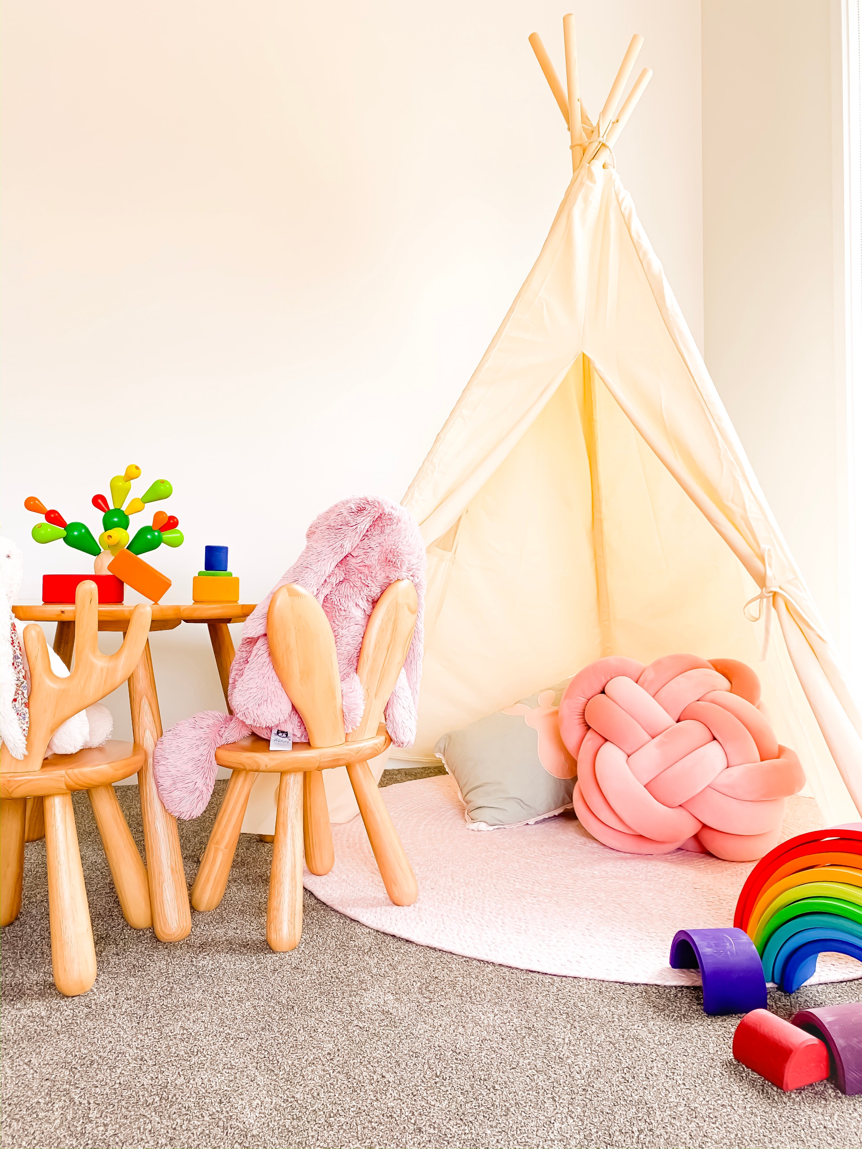 Solid Wood Kids Furniture Zoo Moose Chair